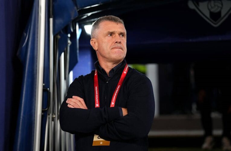 Ребров залишив посаду тренера збірної України