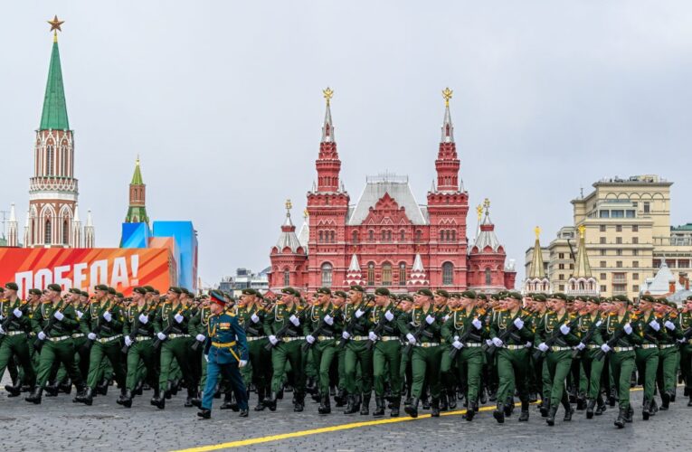 Росія може скасувати парад 9 травня через ракети України – ЗМІ