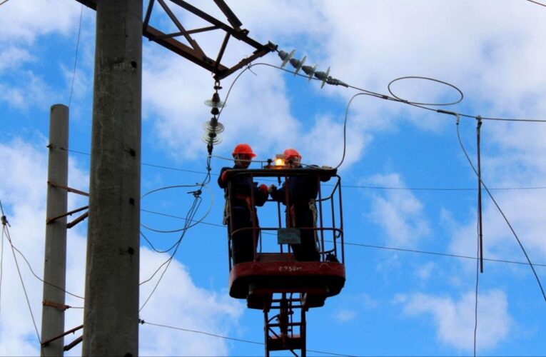 Росіяни атакували енергетику семи областей