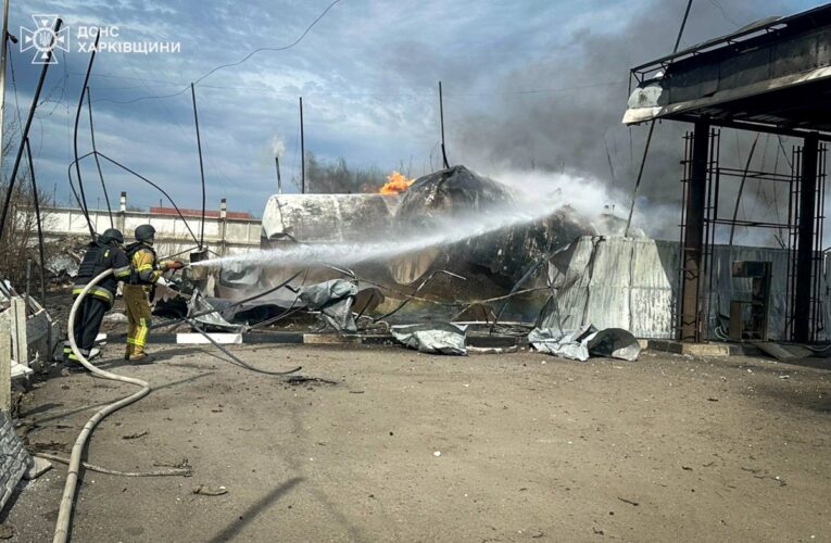 Російський дрон влучив у заправку на Харківщині