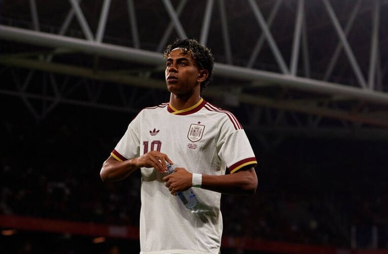 Серед 21-річних футболістів світу обрали найкращого