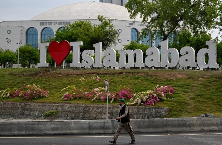 Стало відомо місце і дата початку переговорів Ірану та США