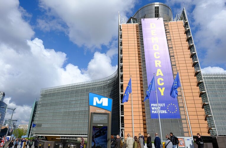 Стало відомо, як Київ погасить кредит в &euro;90 млрд