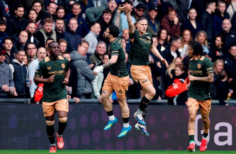 Степанов виводить Утрехт уперед у матчі з ПСВ