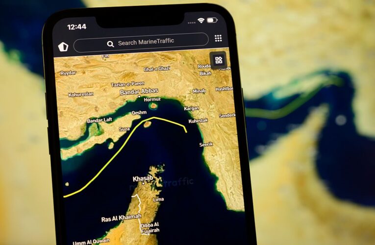 Страждають всі. Нова блокада Трампа проти Ірану