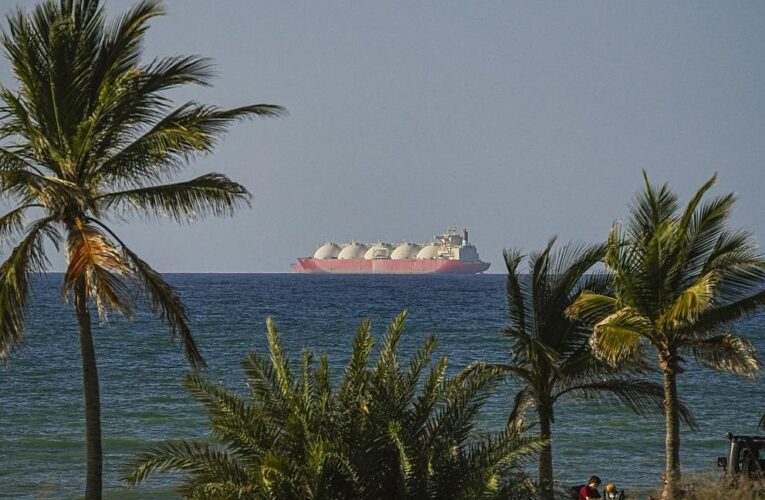 Танкери почали тікати з Перської затоки після заяви Трампа – ЗМІ