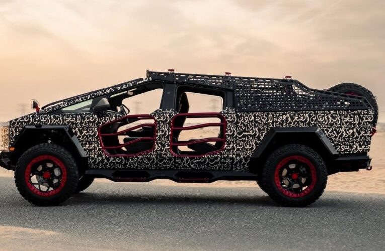 Tesla Cybertruck отримав екстремальну версію без дверей для бездоріжжя