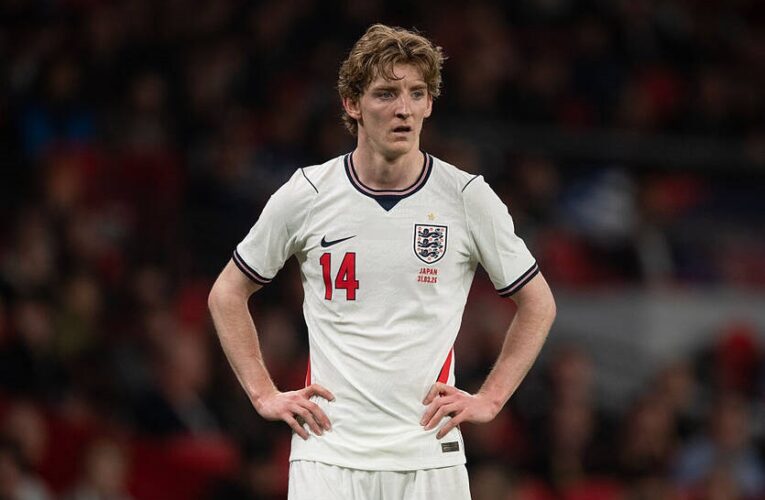 Ціна нападника Ньюкасла продовжує зростати