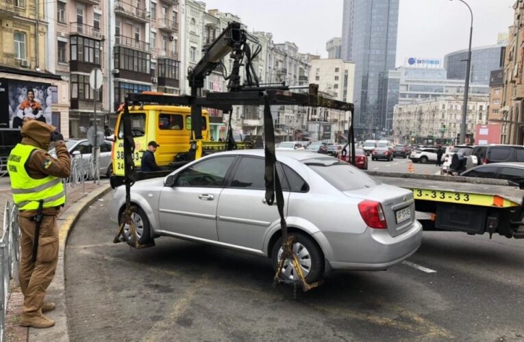 У Києві різко подорожчає евакуація автомобілів