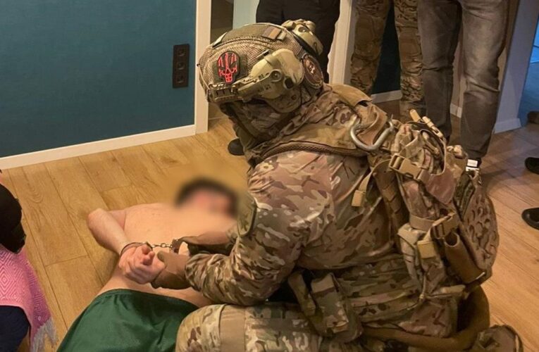 У Києві викрили ботоферму для вимагання “криптоборгів” з українців