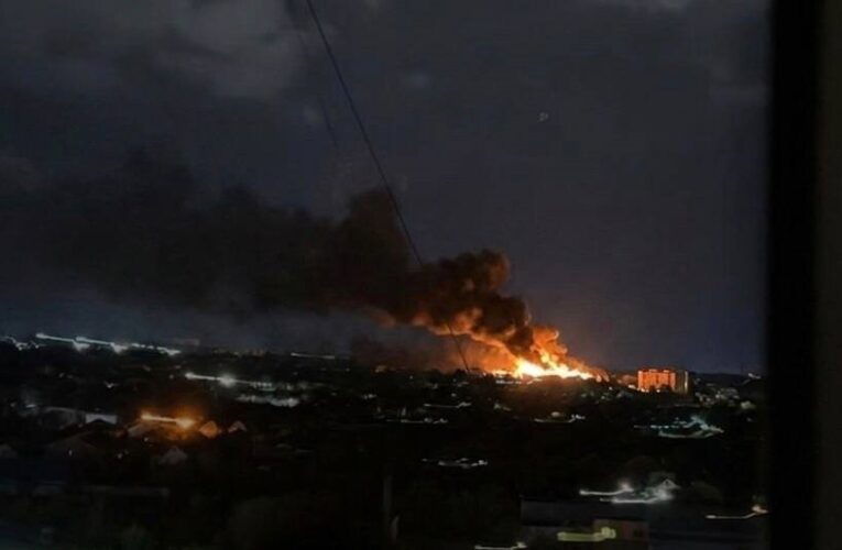 У Луганську після БПЛА пожежа і перебої зі світлом