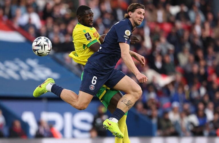 У матчі з Нантом Забарний отримав жовту картку: буде дискваліфікація