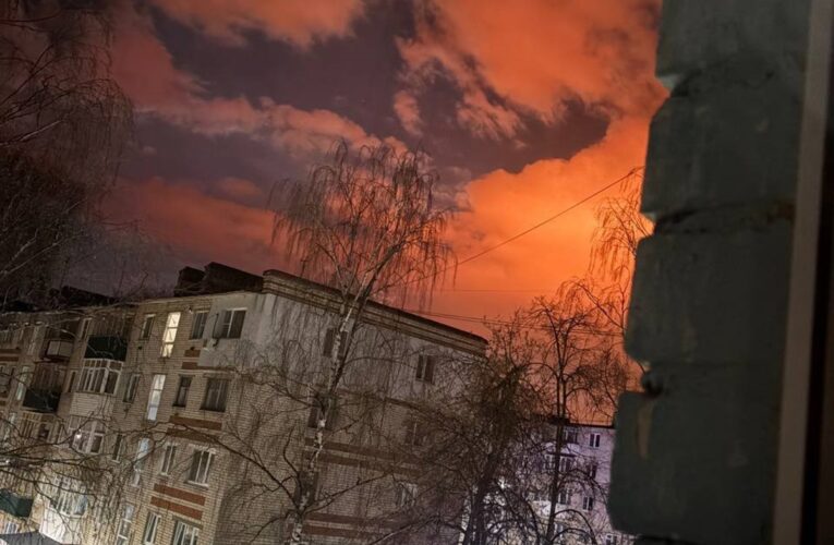 У російському Кстово БПЛА “підпалили” НПЗ Лукойл