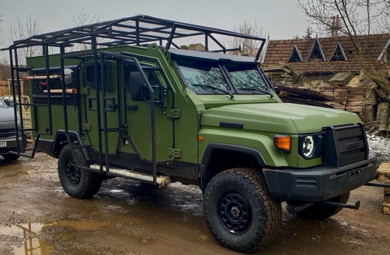 Україна отримала ще п’ять бронемашини MEDIGUARD