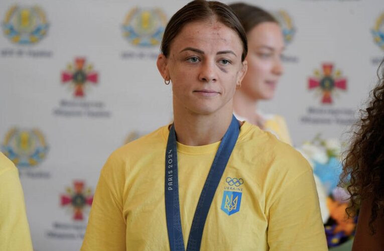 Українські дівчата в боротьбі на Євро-2026 продовжують вигравати золото