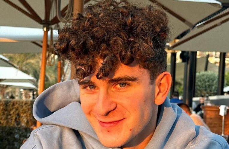 Український блогер-мільйонник зрікся України та одружився з росіянкою в РФ