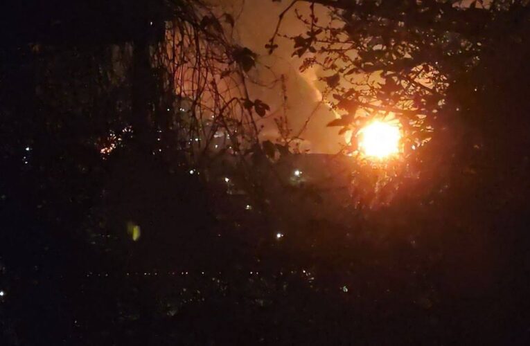 Вдруге за тиждень: у Туапсе після атаки палає НПЗ