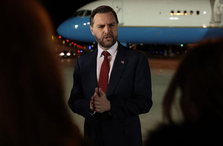 Венс відправився на переговори з Іраном