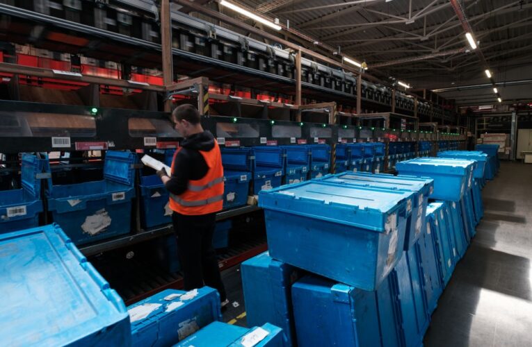 “Вибухові” посилки: Румунія оголосила про звинувачення двом українцям