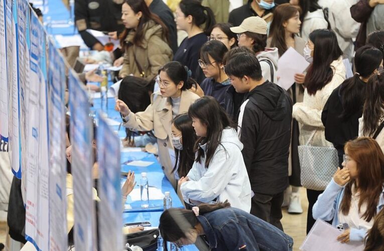 Війна в Ірані “підвищила” рівень безробіття в Китаї – ЗМІ