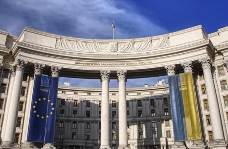 Вкрадене Росією зерно: МЗС викликало посла Ізраїлю