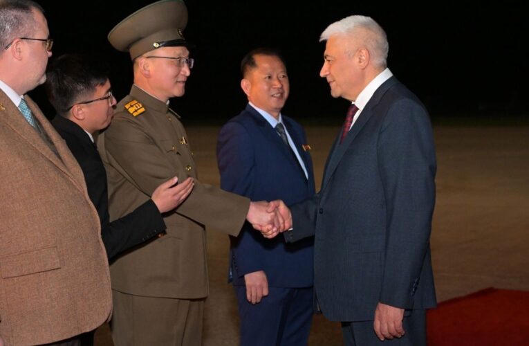 Всеосяжне стратегічне партнерство: головний силовик РФ приїхав до КНДР