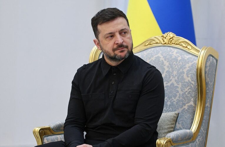 Зеленський відповів Венсу щодо “територій”