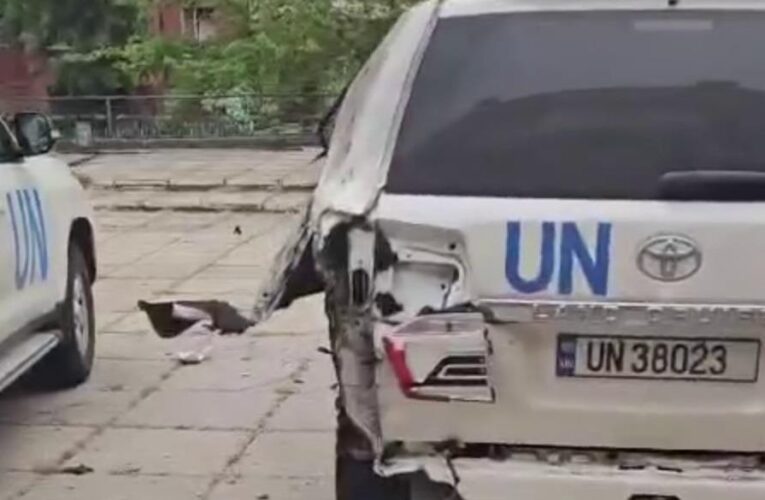 Дрони РФ атакували Херсон: пошкоджені авто ООН, є загибла