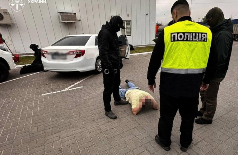 Лікарі-близнюки продавали фіктивну інвалість на Київщині