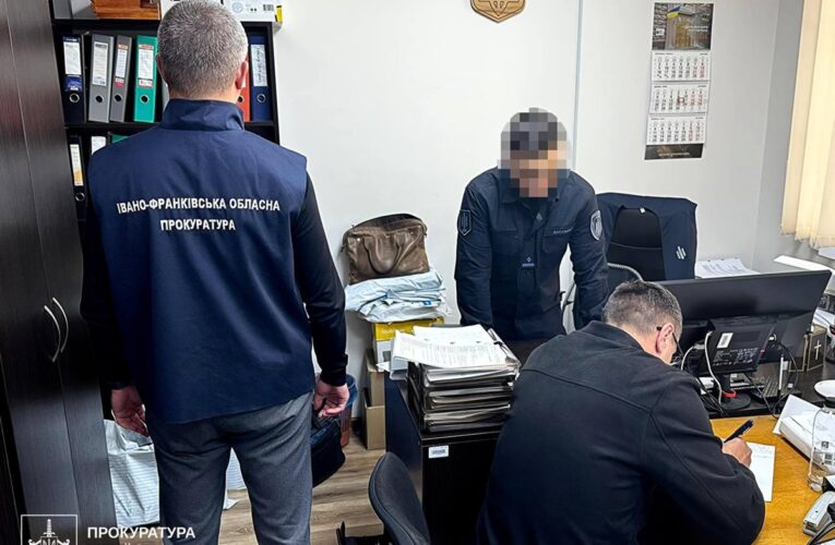 На Прикарпатті топ-правоохоронець “погорів” на хабарі