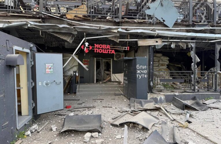Окупанти скинули бомбу на відділення Нової пошти в Краматорську