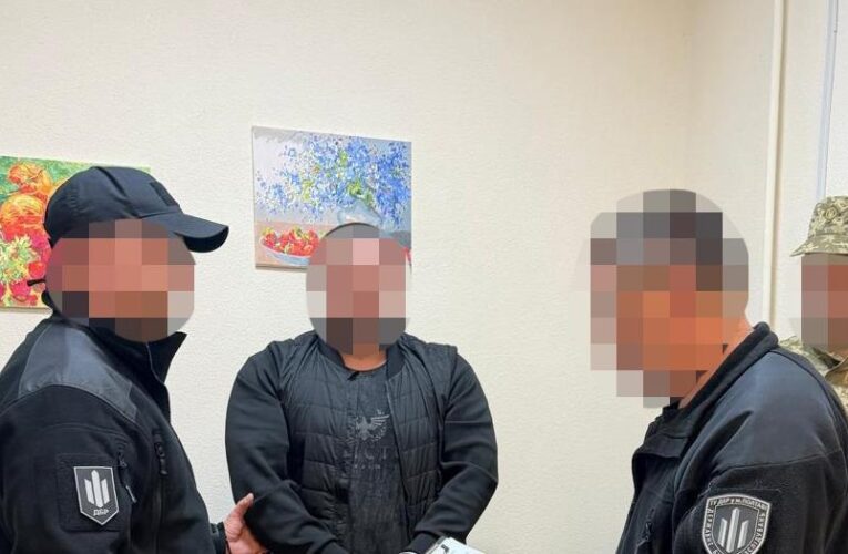 Побиття військового перед строєм: затримано підозрюваного