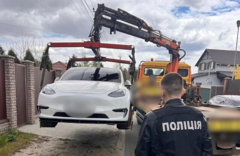 Поліція провела десятки обшуків у керівників ТЦК