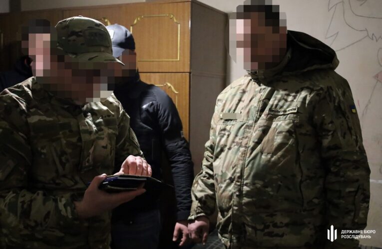 Програв у казино кошти військових: ексфінансист бригади отримав 8 років