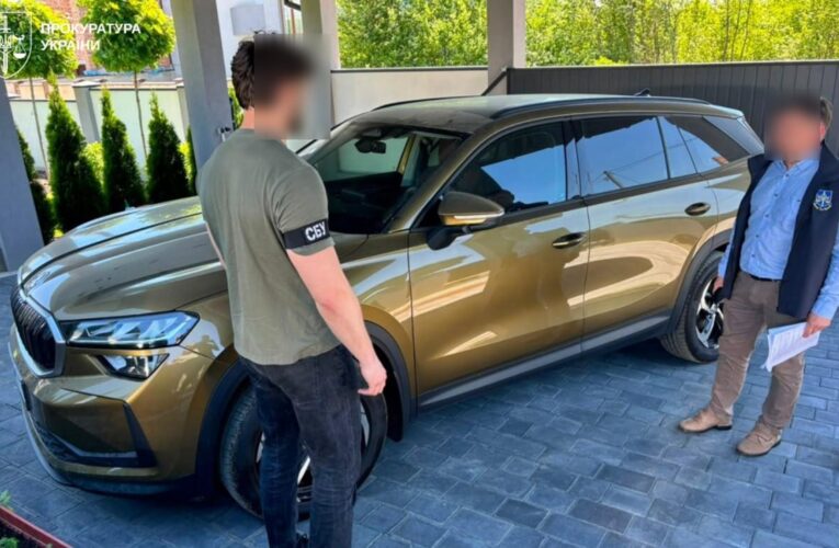 Топпосадовці Франківщини організували схему на будівельних дозволах