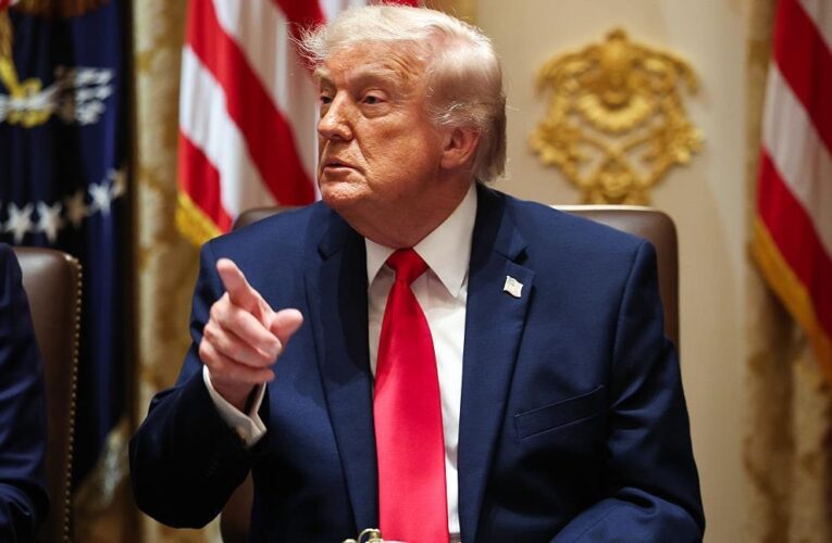 Трамп пригрозив “підірвати” Оман