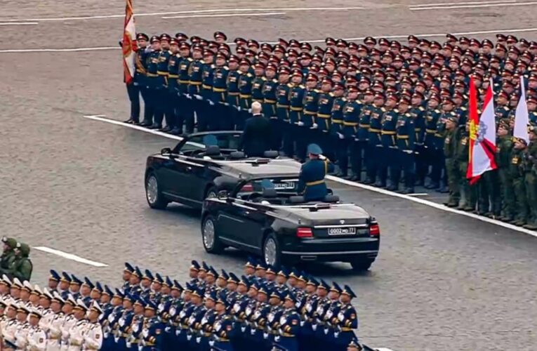 У Москві відбувся найкоротший в історії парад