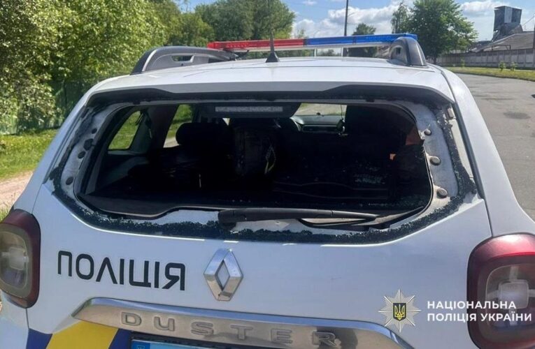У Новгороді-Сіверському троє поліцейських постраждали через атаку дрона