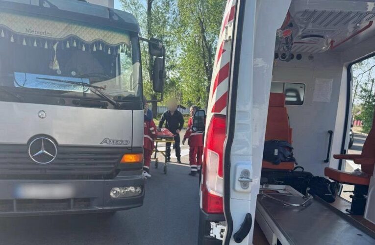 В Ірпені вантажівка збила на смерть дівчинку