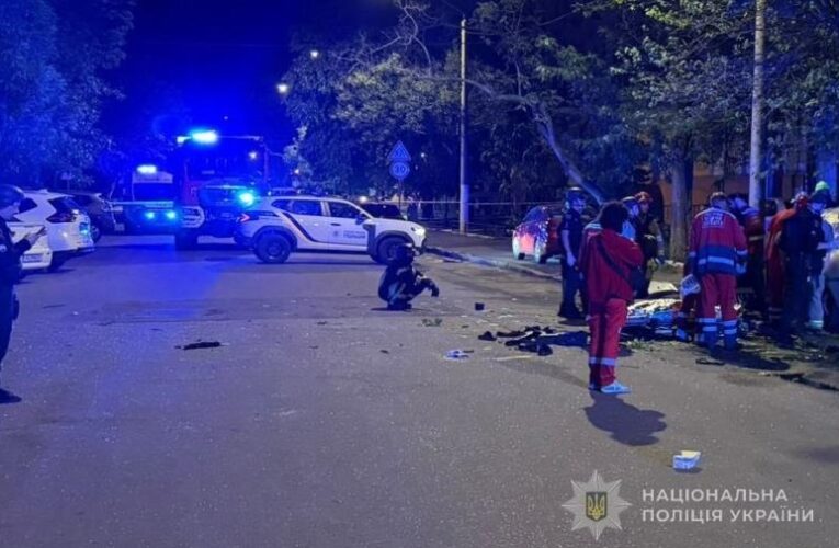 В Одесі вибухнуло авто з людьми: СБУ підозрює теракт