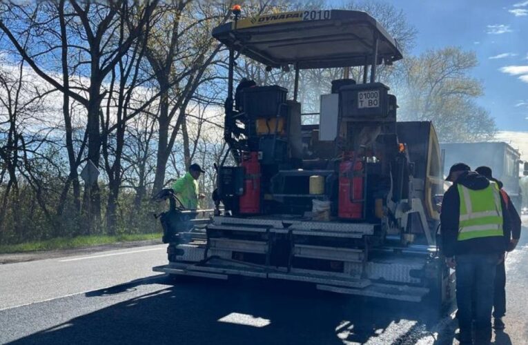 В уряді відзвітували про завершення ремонту на міжнародних трасах