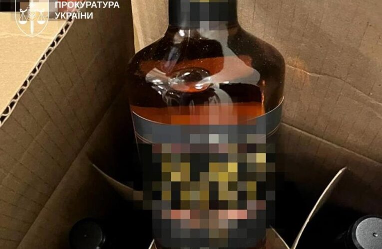 Викрито контрабанду алкоголю, який ввозили під виглядом дипвантажу