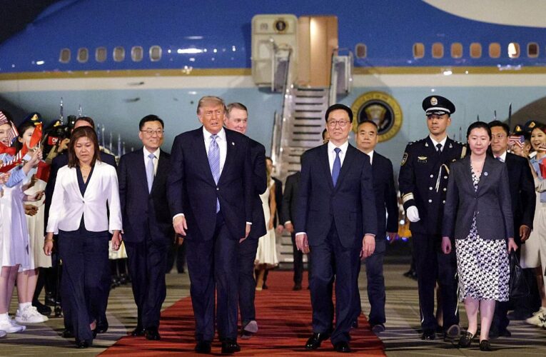 Вперше з 2017 року: Трамп прибув до Китаю
