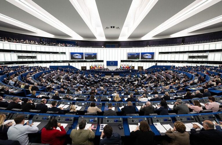 Європарламент відреагував на нові мита Трампа