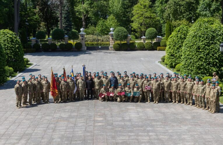 Зеленський привітав морпіхів зі святом