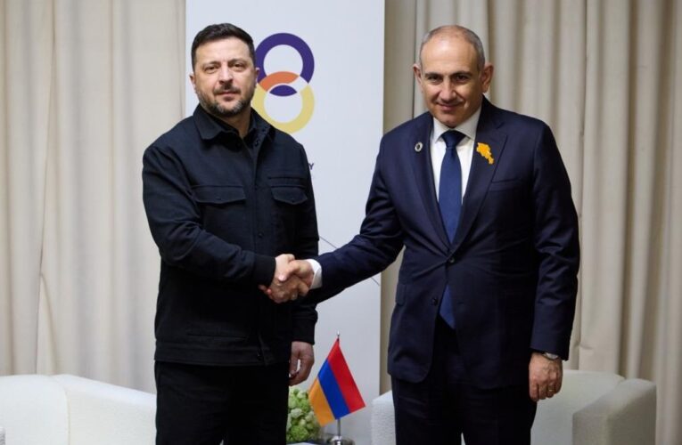 Зеленський розповів про зустріч з Пашиняном