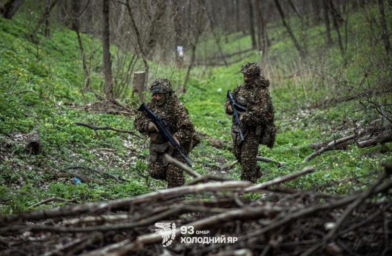 Зірване перемир’я: армія РФ атакує на 11 напрямках