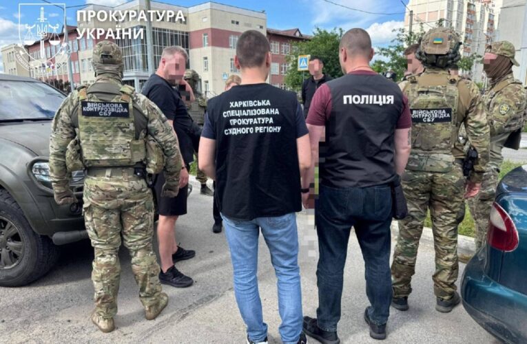 Експосадовця РТЦК викрили на схемі для ухилянтів