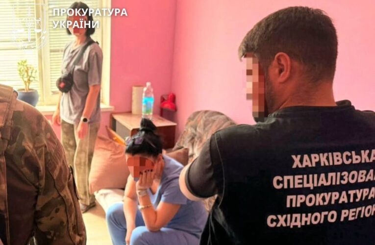 Фейкова вагітність для звільнення зі служби: затримали лікарку ВЛК