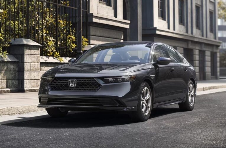 Honda відкликає майже 100 тисяч автомобілів